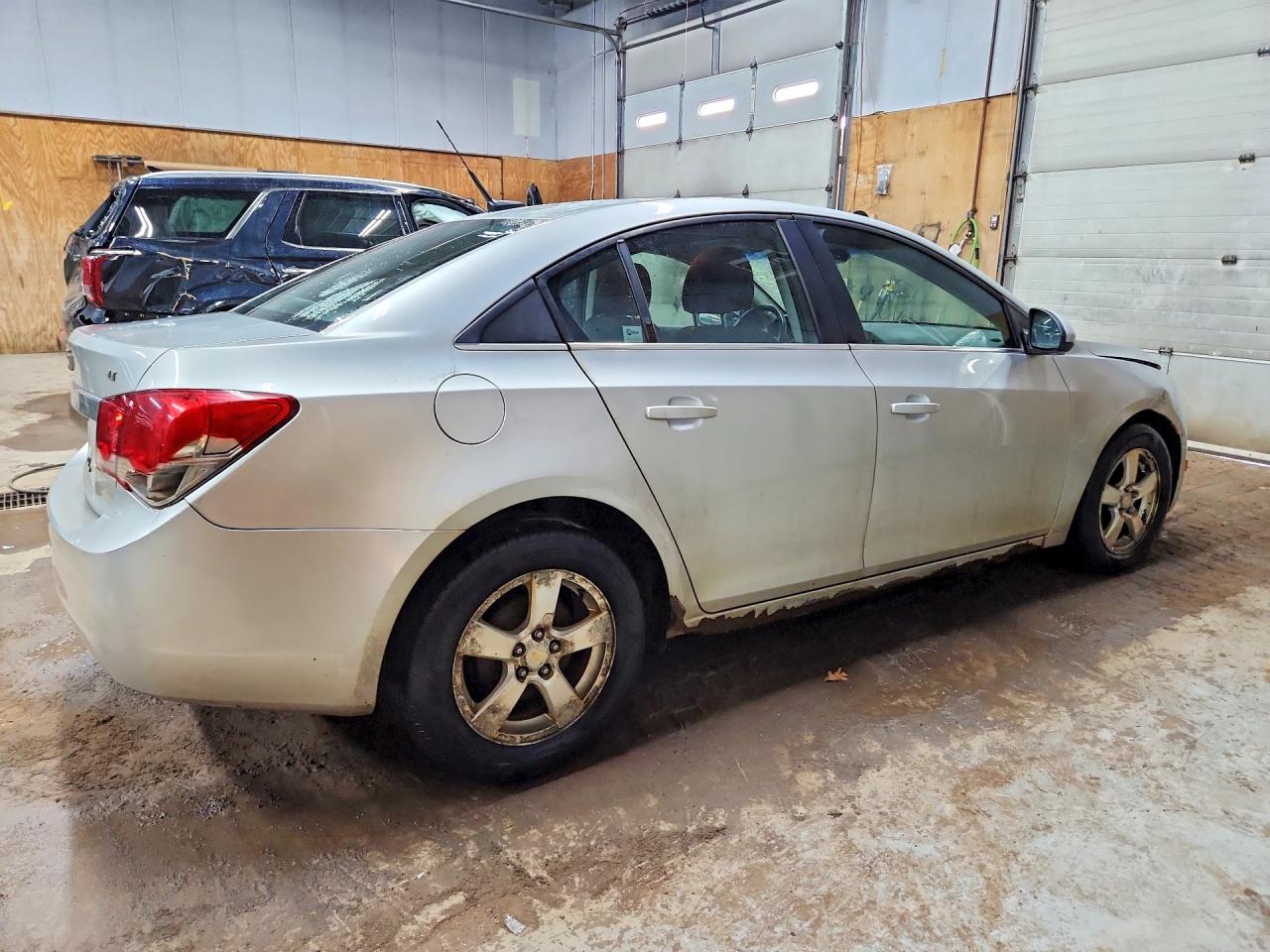CHEVROLET CRUZE 2011 — 4