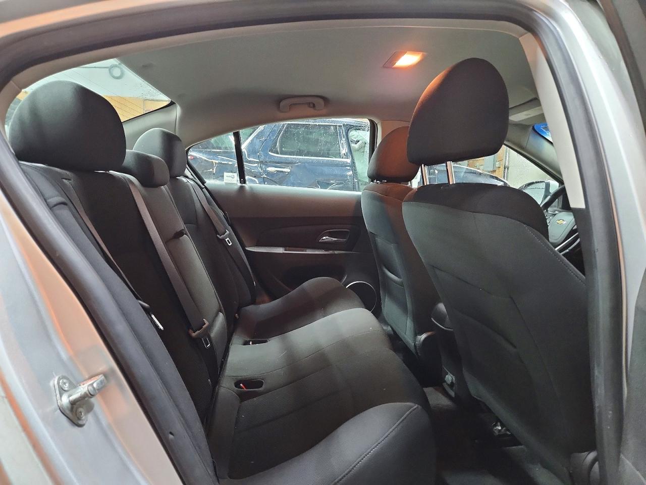 CHEVROLET CRUZE 2011 — 11