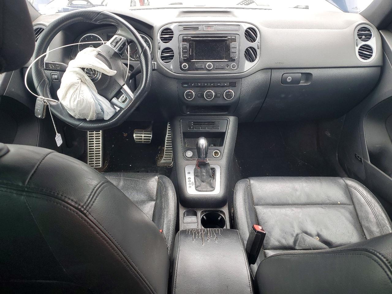 VOLKSWAGEN TIGUAN 2014 — 9