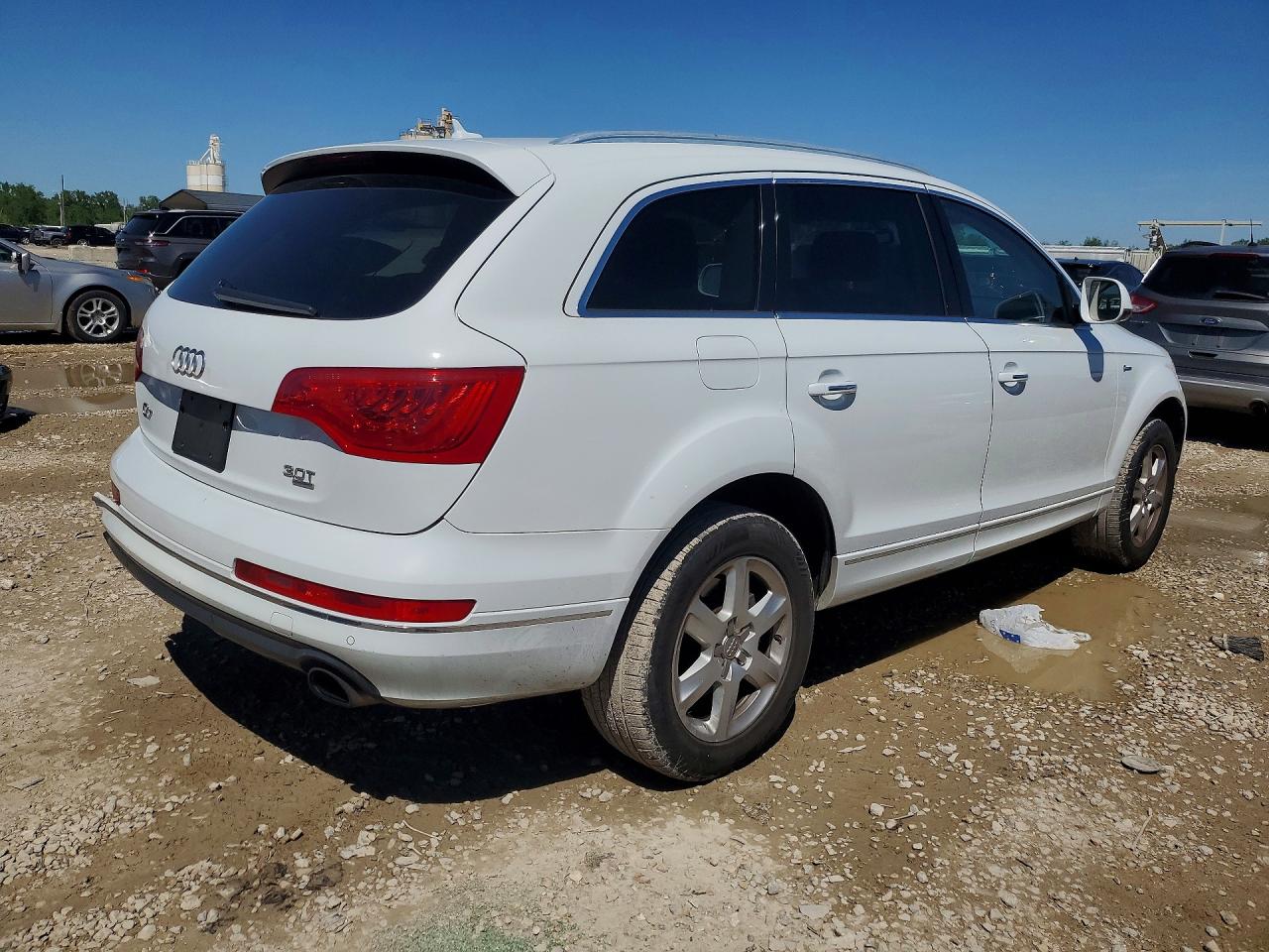 AUDI Q7 2015 — 4