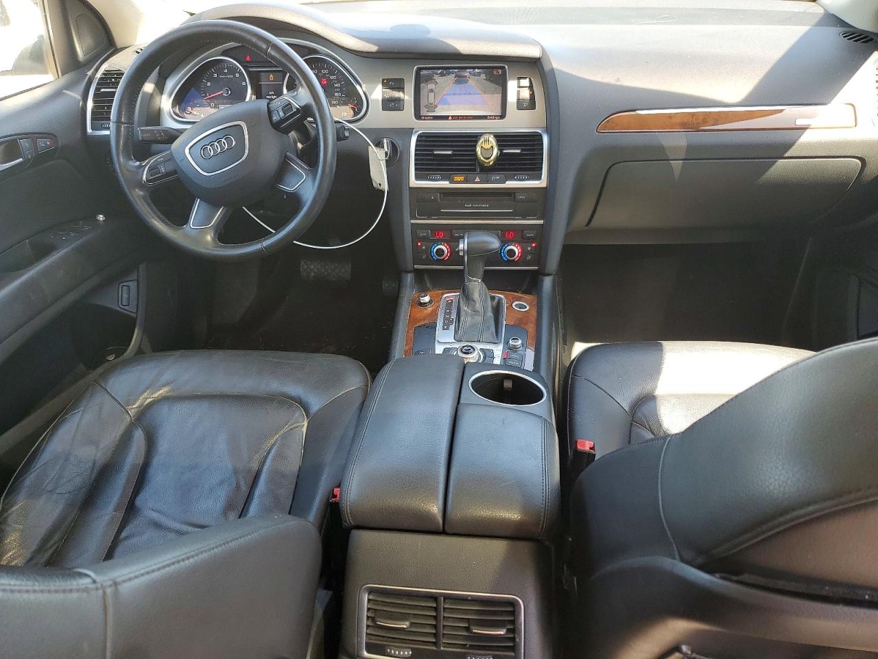 AUDI Q7 2015 — 9