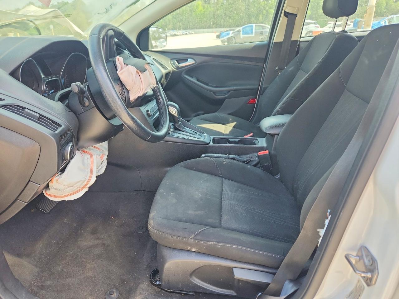 FORD FOCUS 2018 — 8