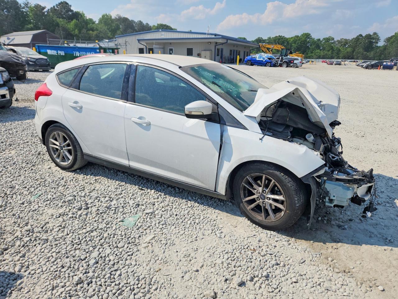 FORD FOCUS 2018 — 5
