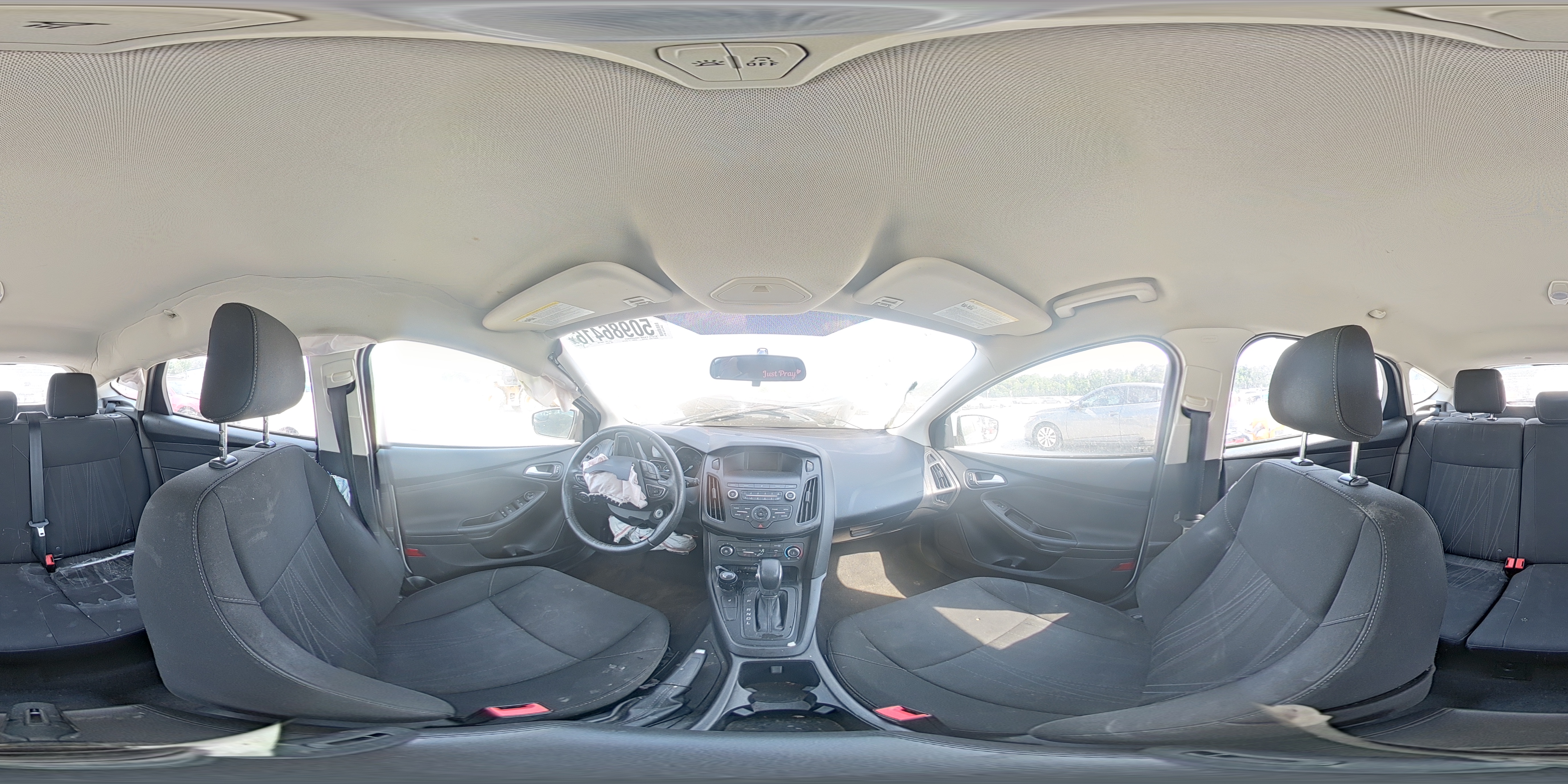 FORD FOCUS 2018 — 15