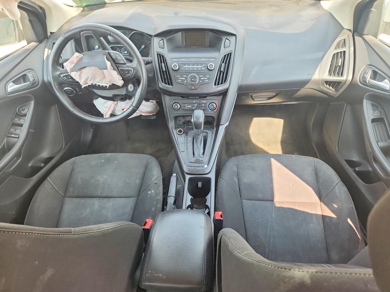 FORD FOCUS 2018 — 9