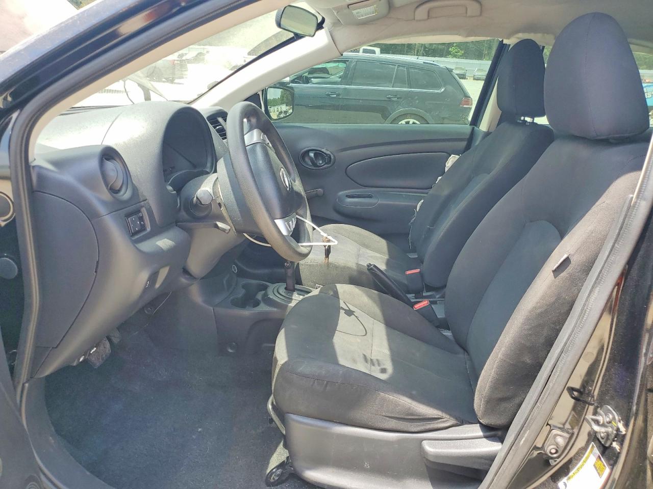 NISSAN VERSA 2018 — 8