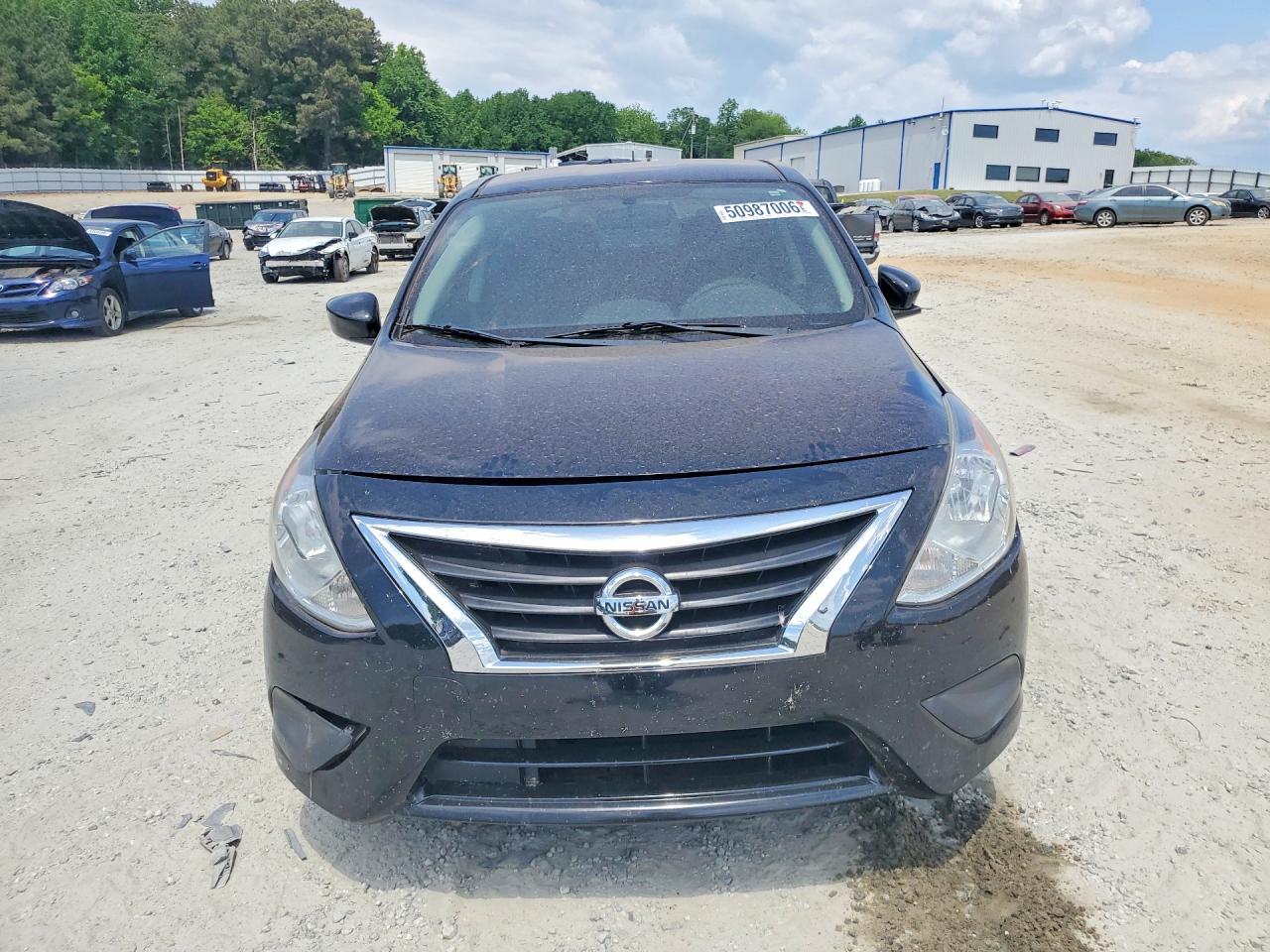 NISSAN VERSA 2018 — 6