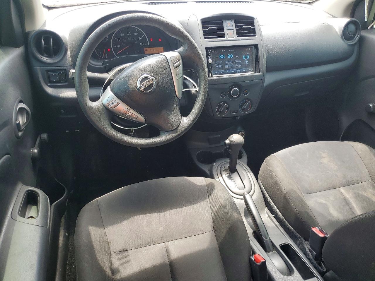 NISSAN VERSA 2018 — 9
