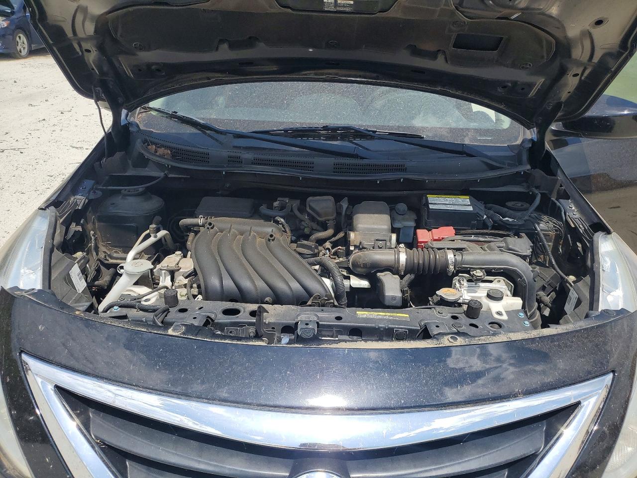 NISSAN VERSA 2018 — 12