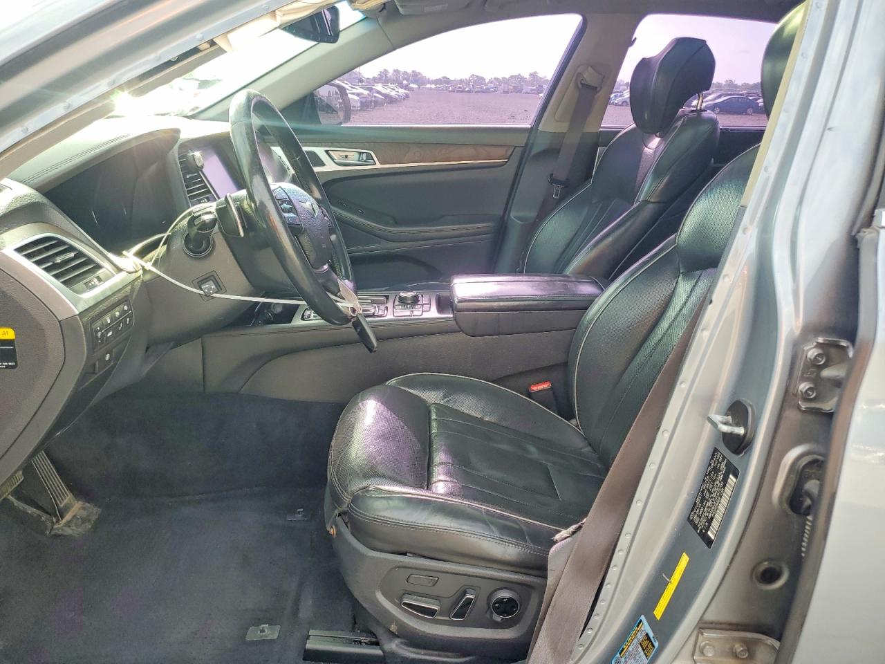 HYUNDAI GENESIS 2015 — 8