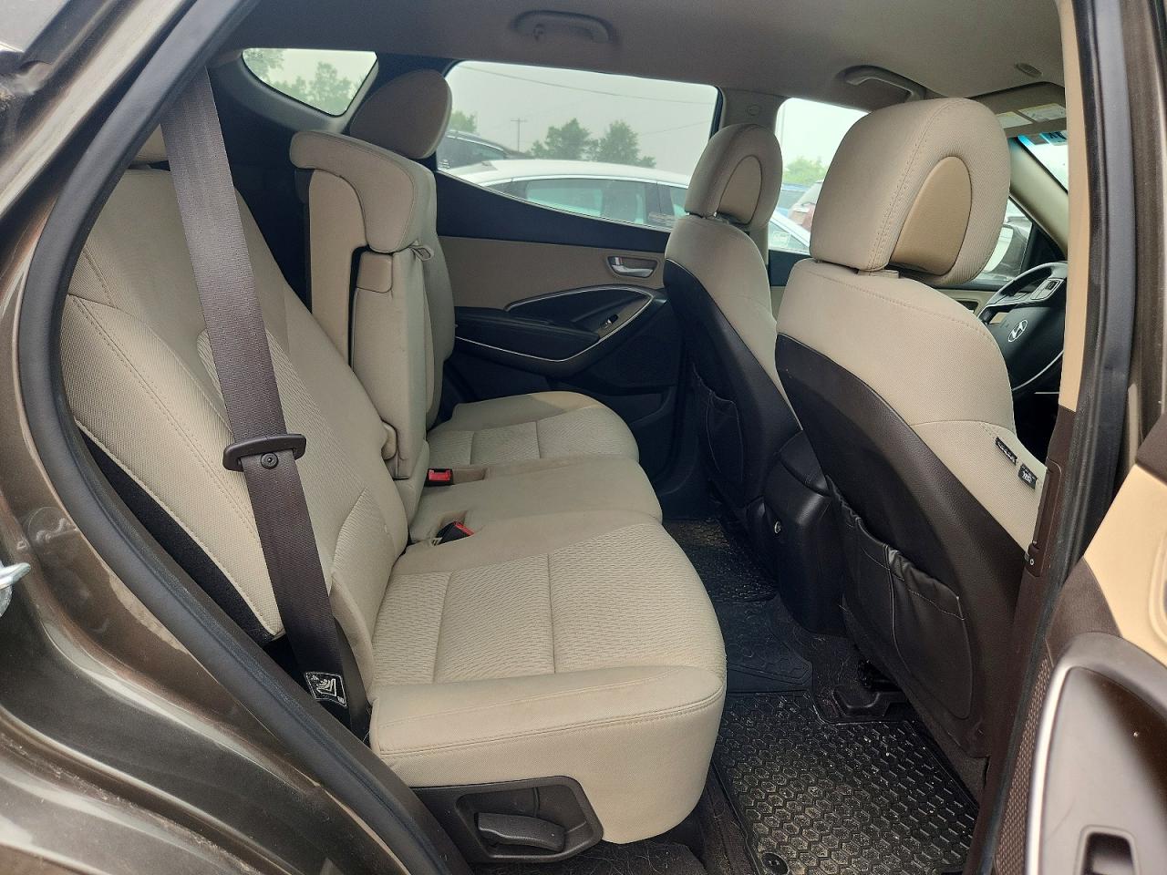 HYUNDAI SANTA FE SPORT 2014 — 12