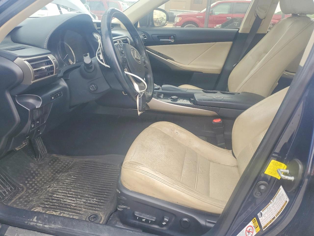 LEXUS IS 2014 — 8