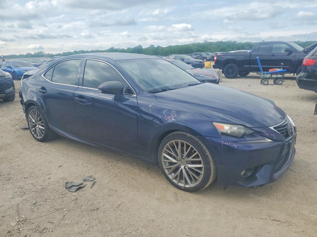 LEXUS IS 2014 — 5