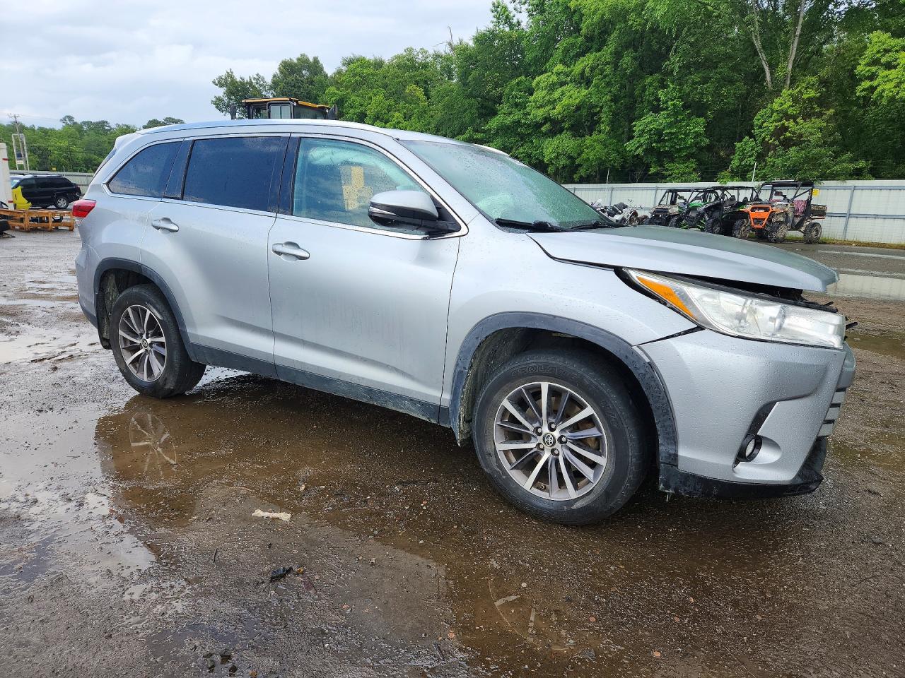 TOYOTA HIGHLANDER 2019 — 5