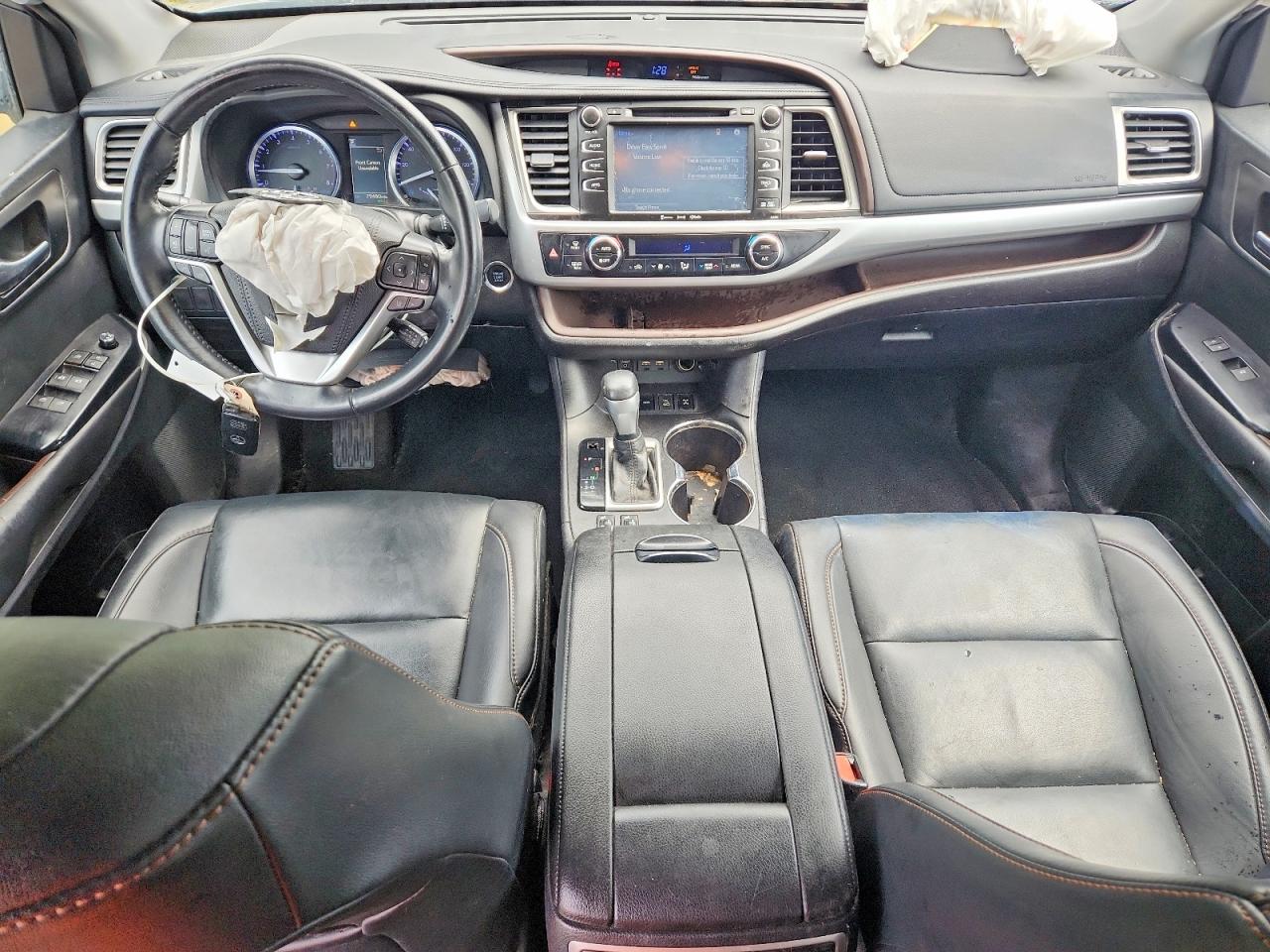 TOYOTA HIGHLANDER 2019 — 9