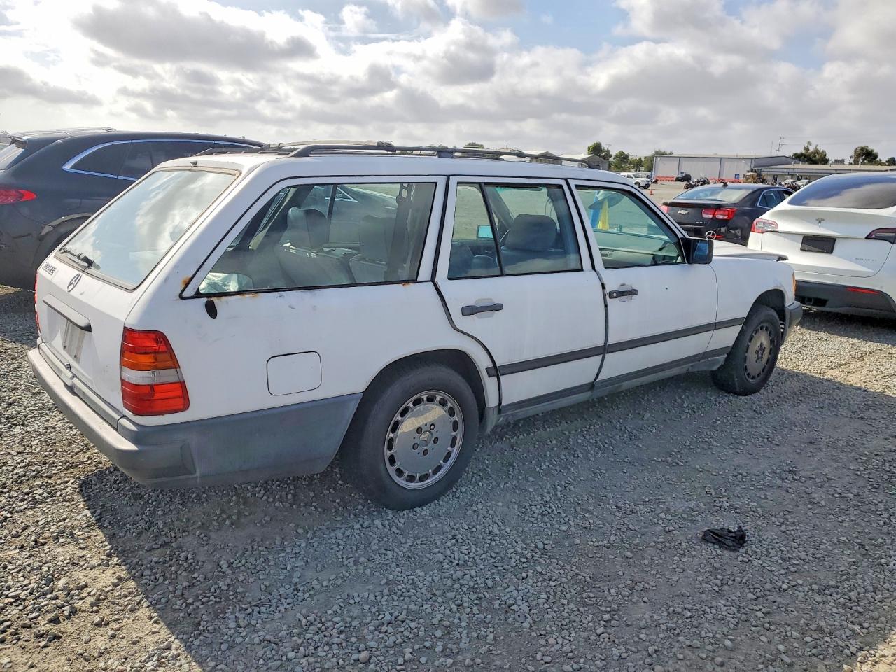 MERCEDES-BENZ 500-CLASS 1987 — 4