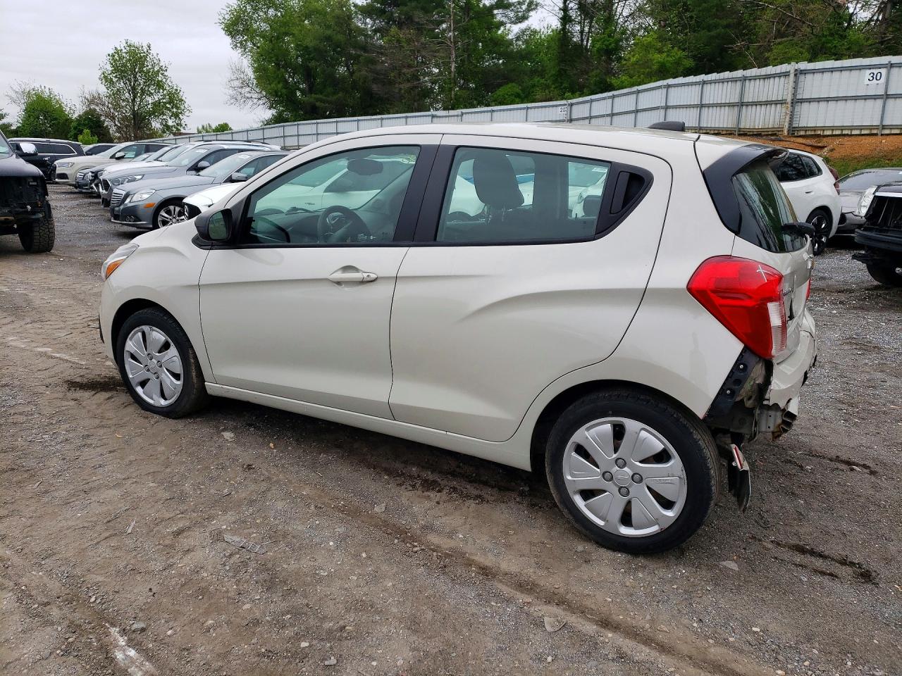 CHEVROLET SPARK 2018 — 3