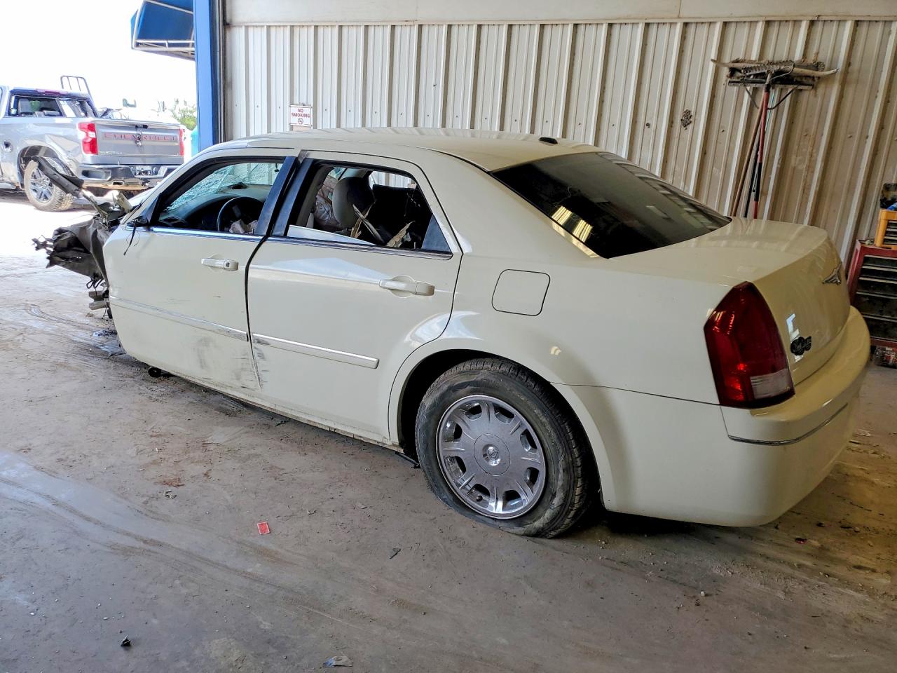 CHRYSLER 300 2006 — 3