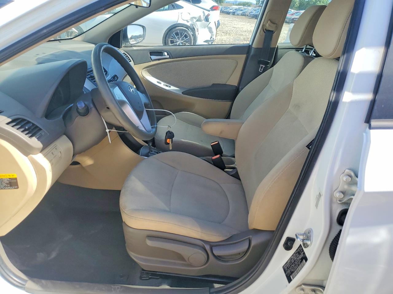 HYUNDAI ACCENT 2014 — 8