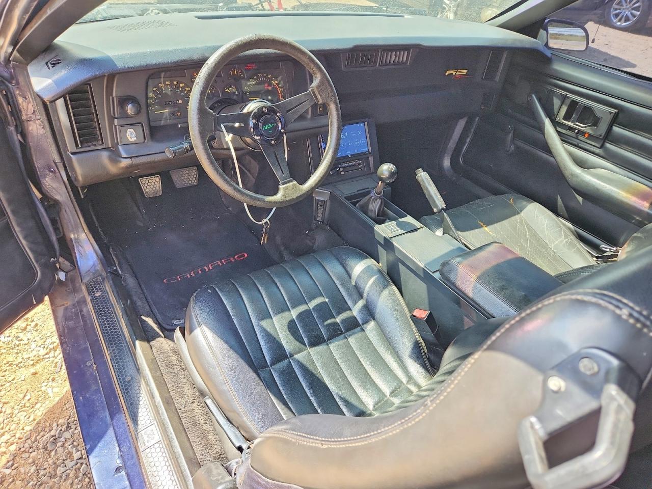 CHEVROLET CAMARO 1992 — 9