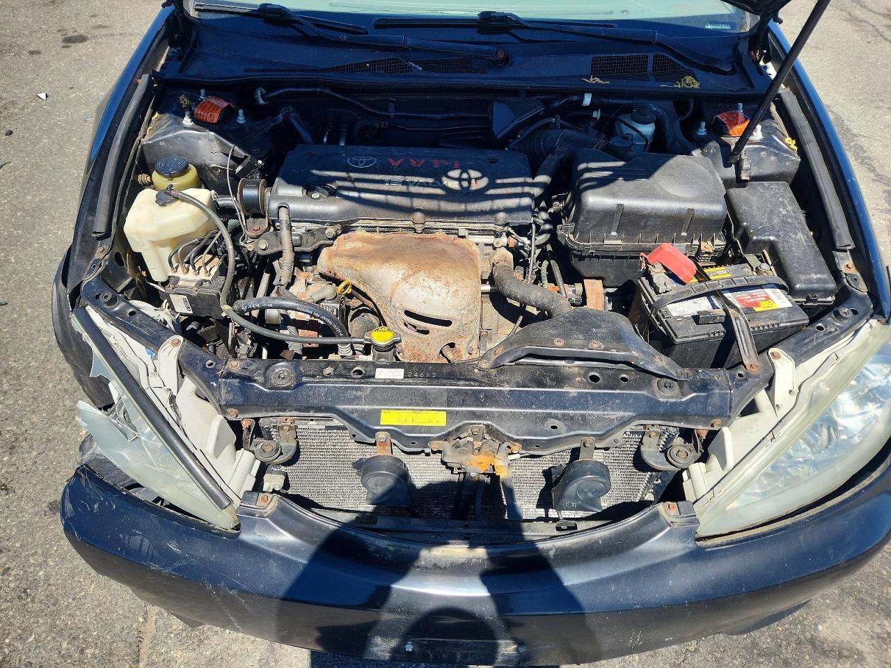 TOYOTA CAMRY 2005 — 12