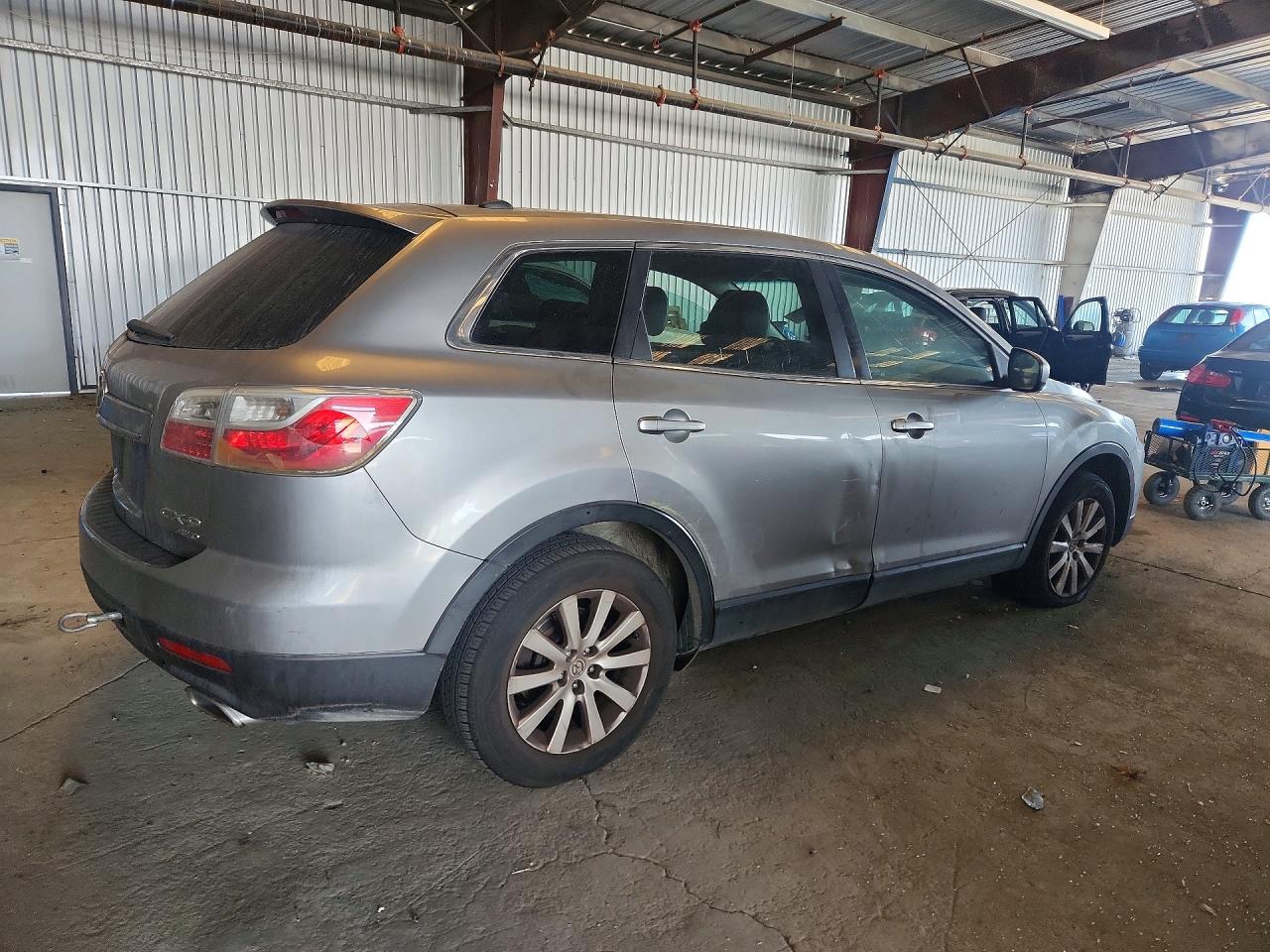 MAZDA CX-9 2010 — 4