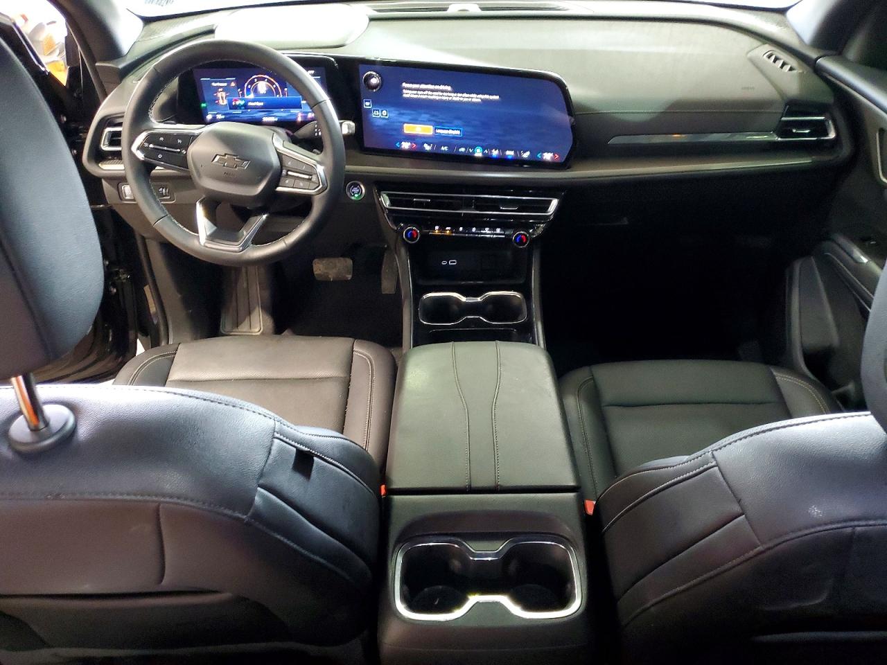 CHEVROLET TRAVERSE 2025 — 9