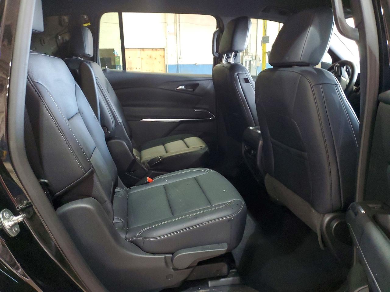CHEVROLET TRAVERSE 2025 — 12