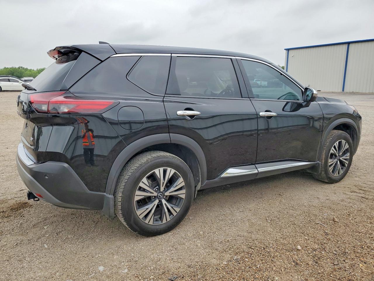 NISSAN ROGUE 2022 — 4