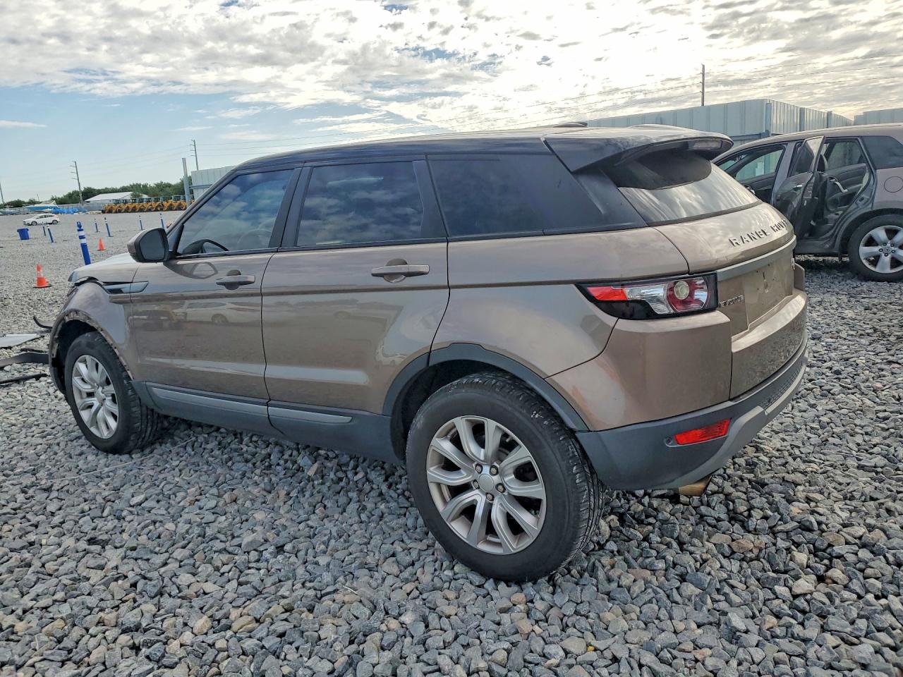 LAND ROVER RANGE ROVER EVOQUE 2015 — 3
