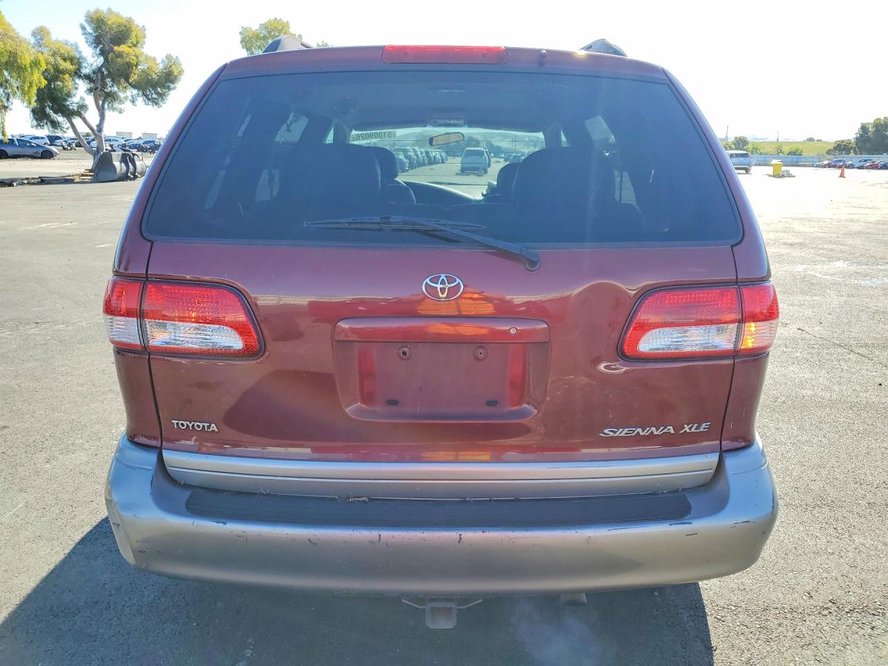 TOYOTA SIENNA 2002 — 7