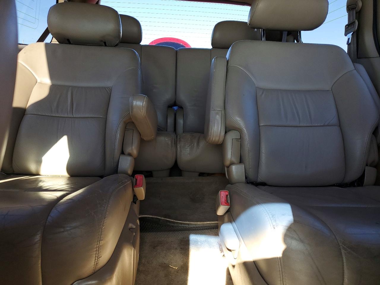 TOYOTA SIENNA 2002 — 11