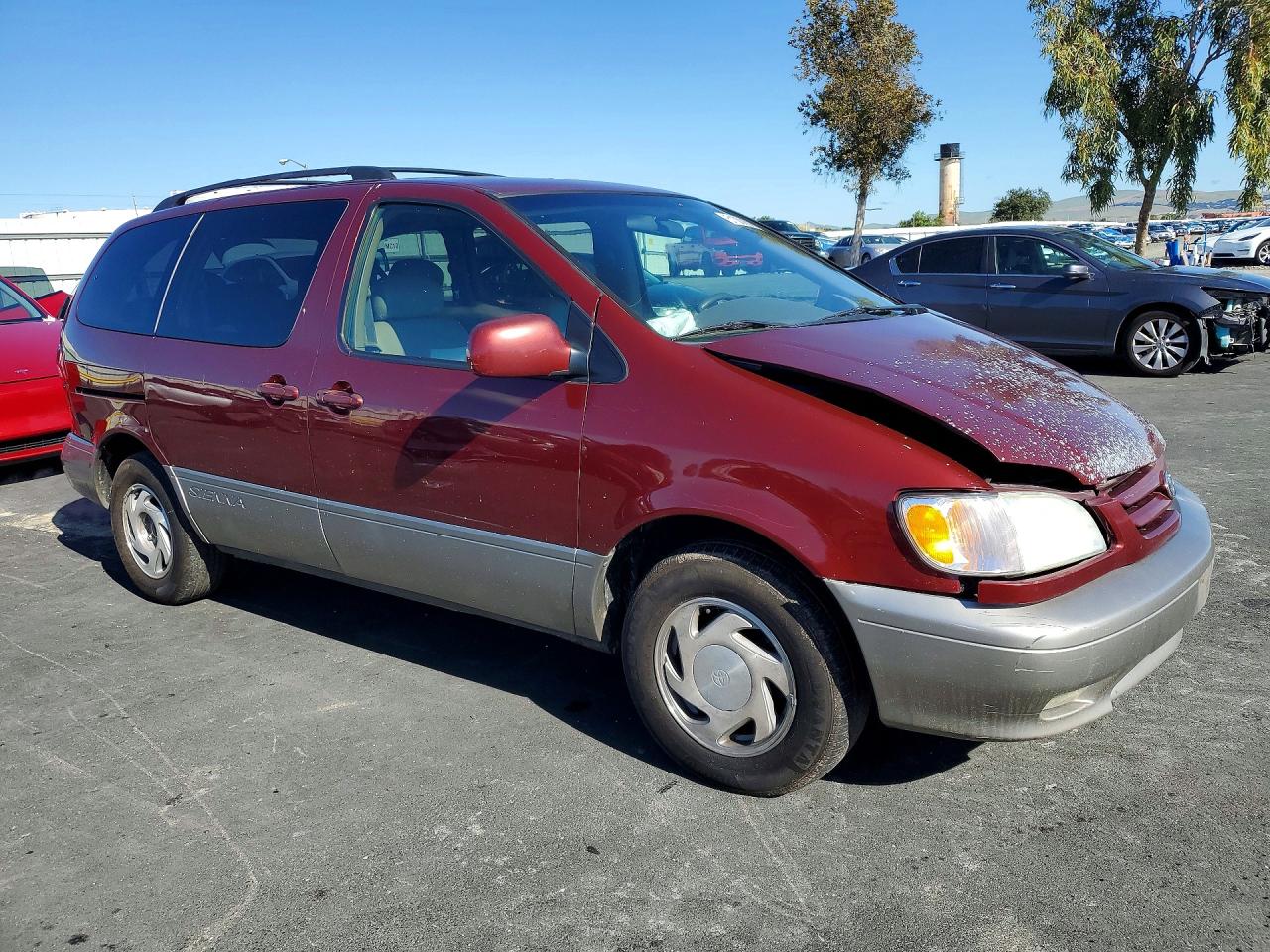 TOYOTA SIENNA 2002 — 5