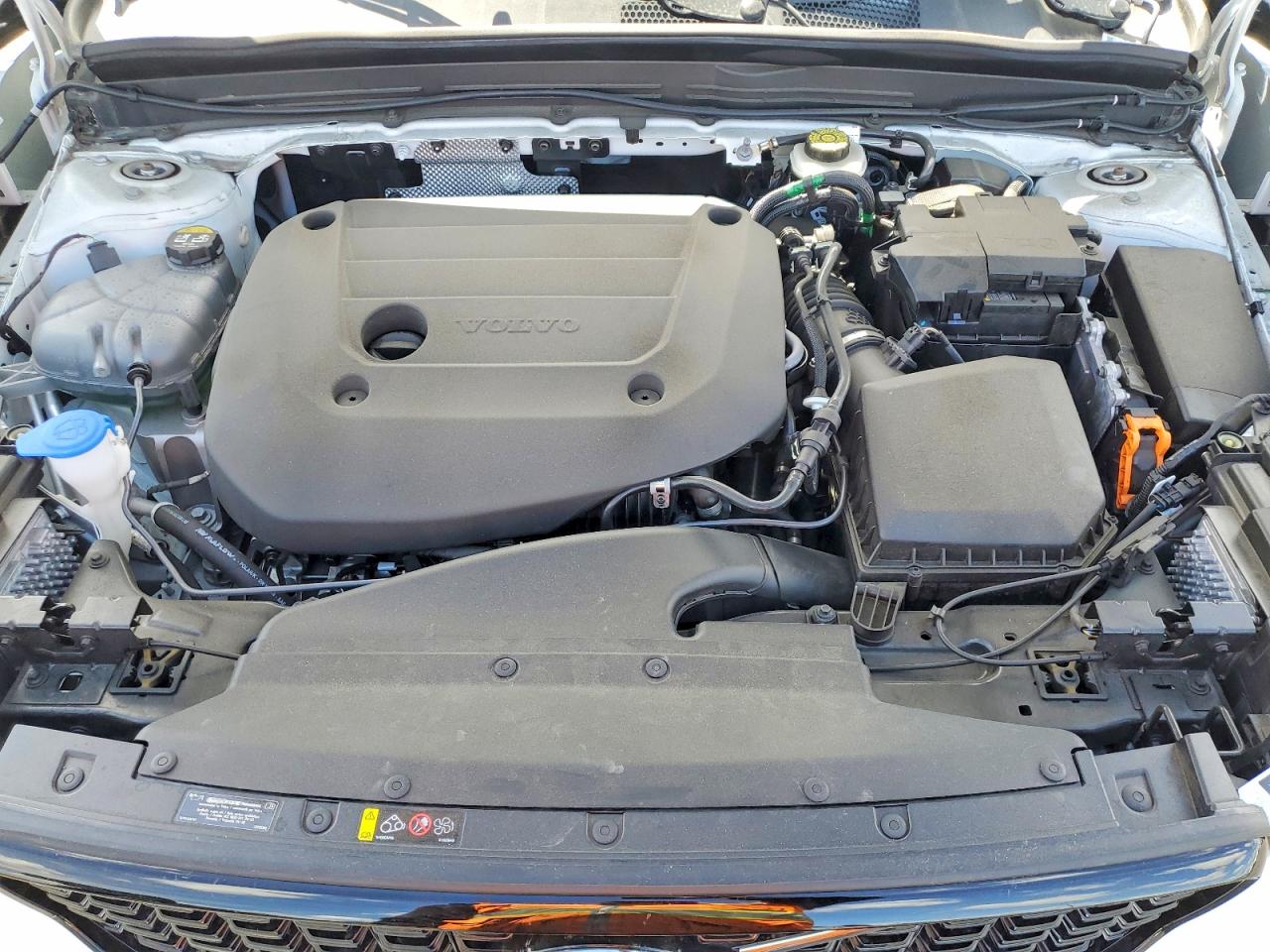 VOLVO XC40 2024 — 13