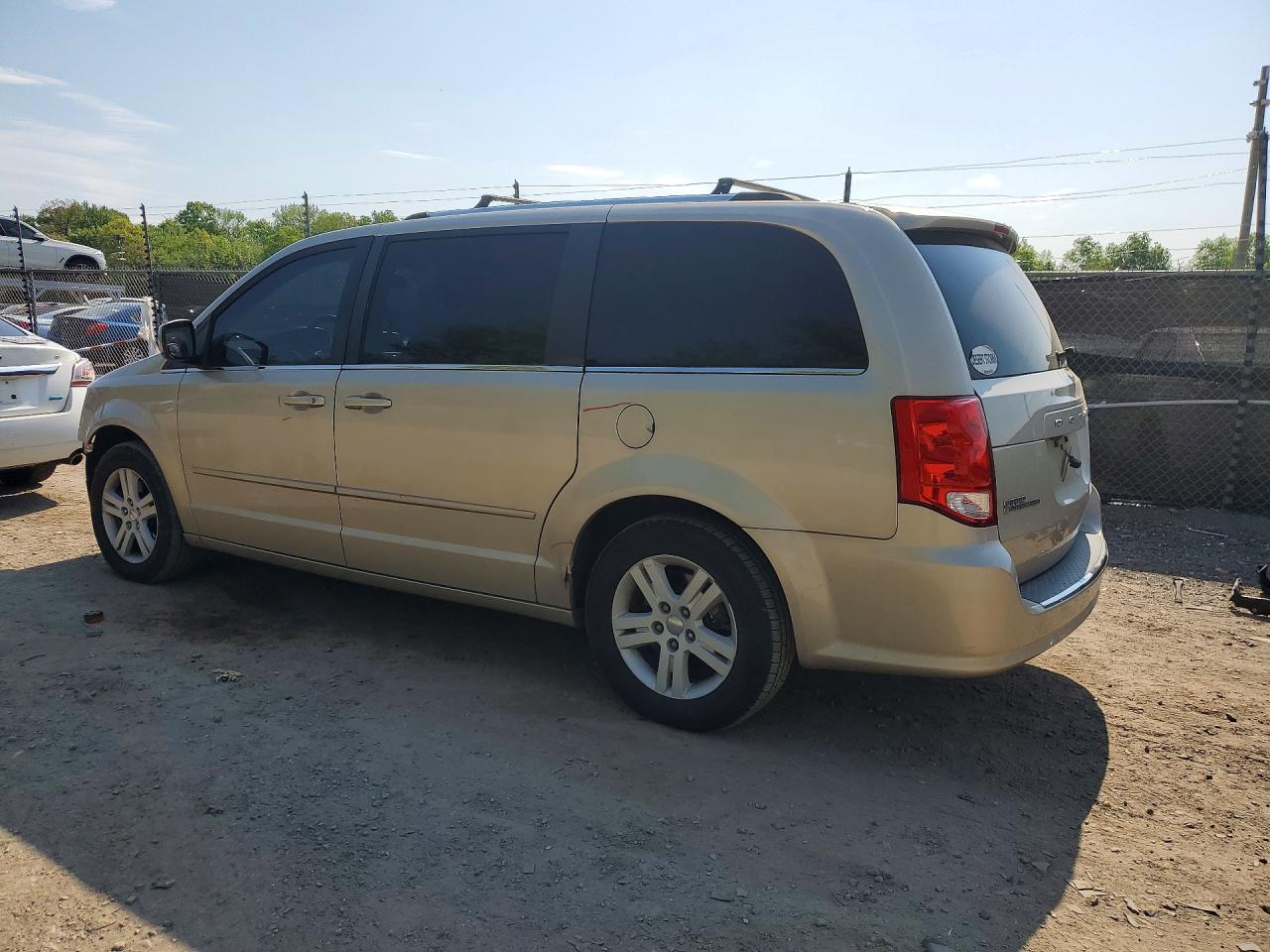 DODGE GRAND CARAVAN 2013 — 3