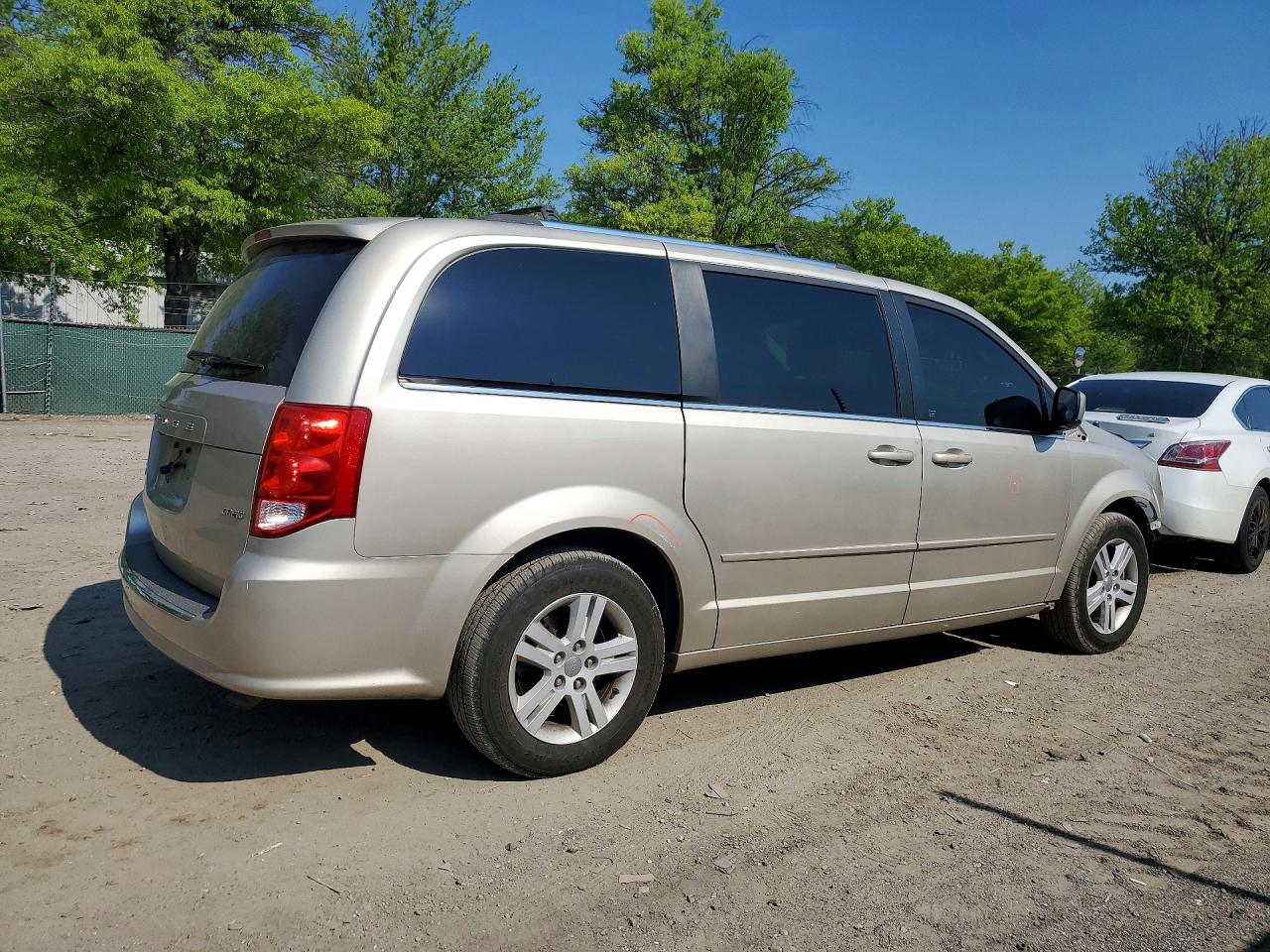 DODGE GRAND CARAVAN 2013 — 4