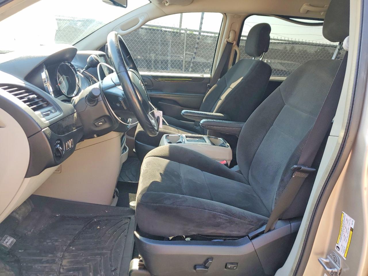 DODGE GRAND CARAVAN 2013 — 8