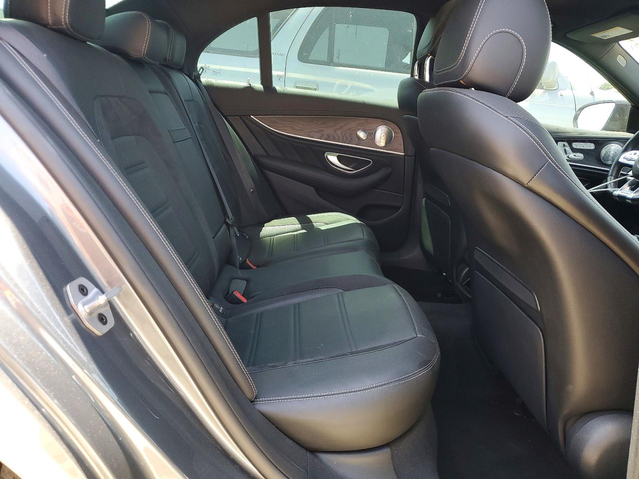 MERCEDES-BENZ E 2019 — 11
