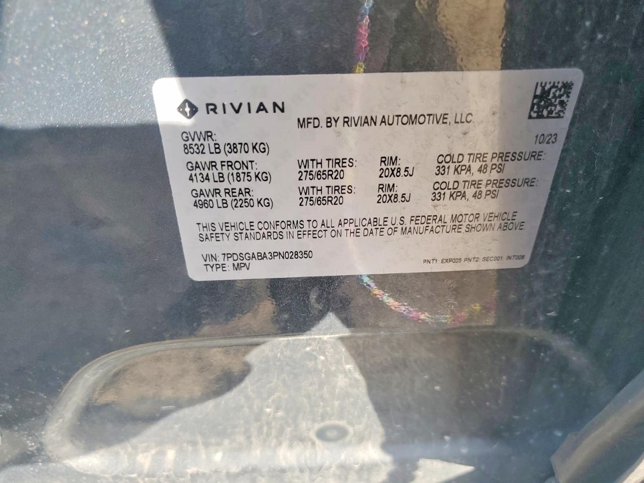 RIVIAN R1S 2023 — 13