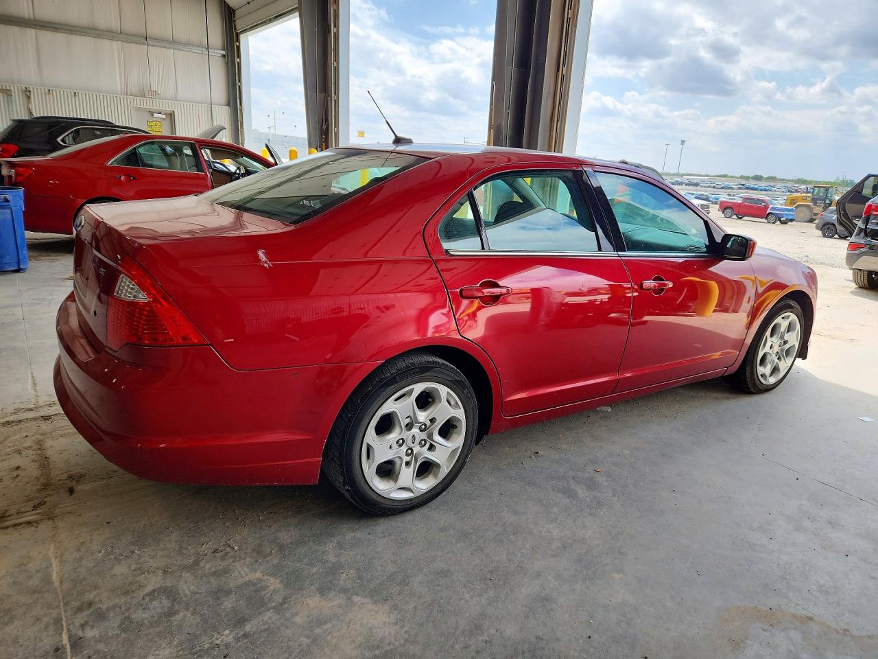 FORD FUSION 2011 — 4