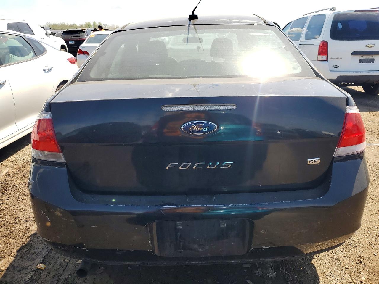 FORD FOCUS 2011 — 7