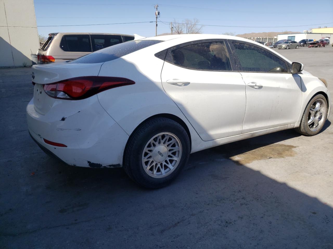 HYUNDAI ELANTRA 2014 — 4