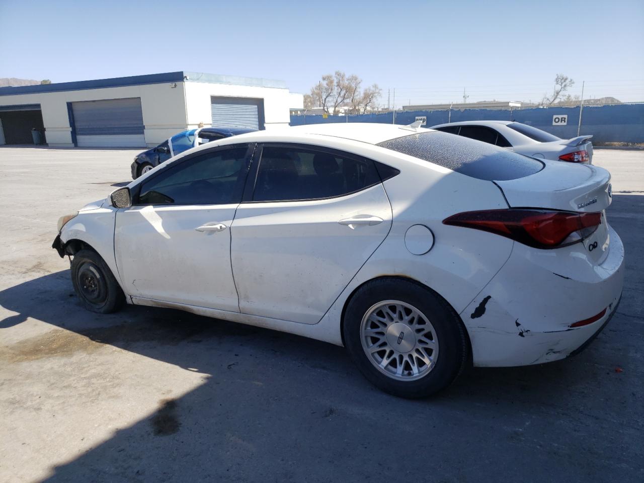 HYUNDAI ELANTRA 2014 — 3