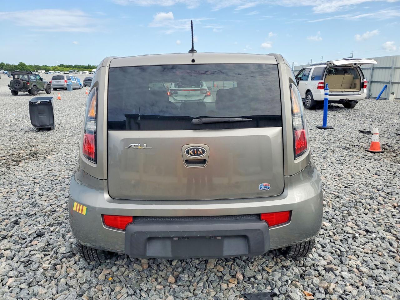 KIA SOUL 2011 — 7