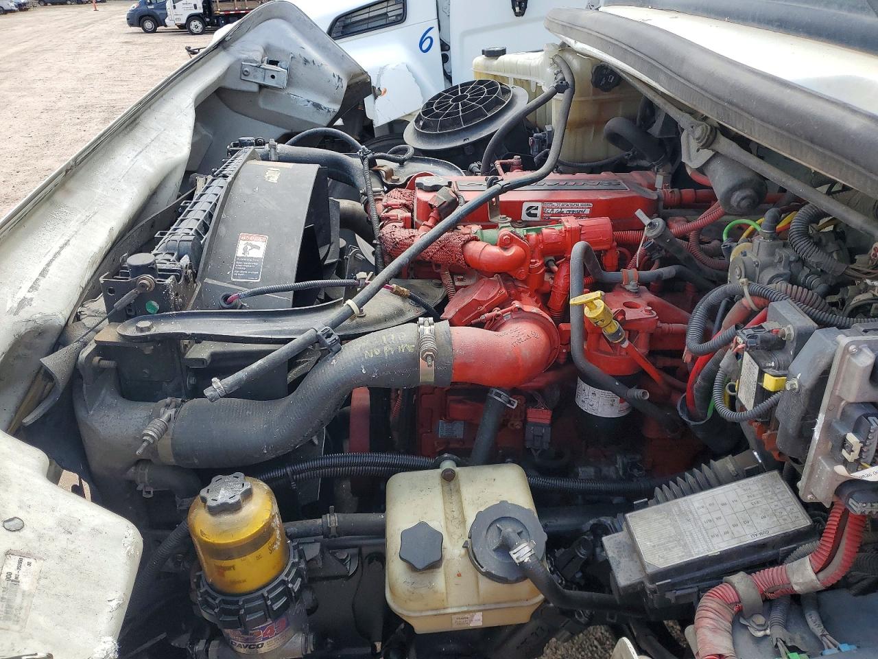 FREIGHTLINER M2 2015 — 13