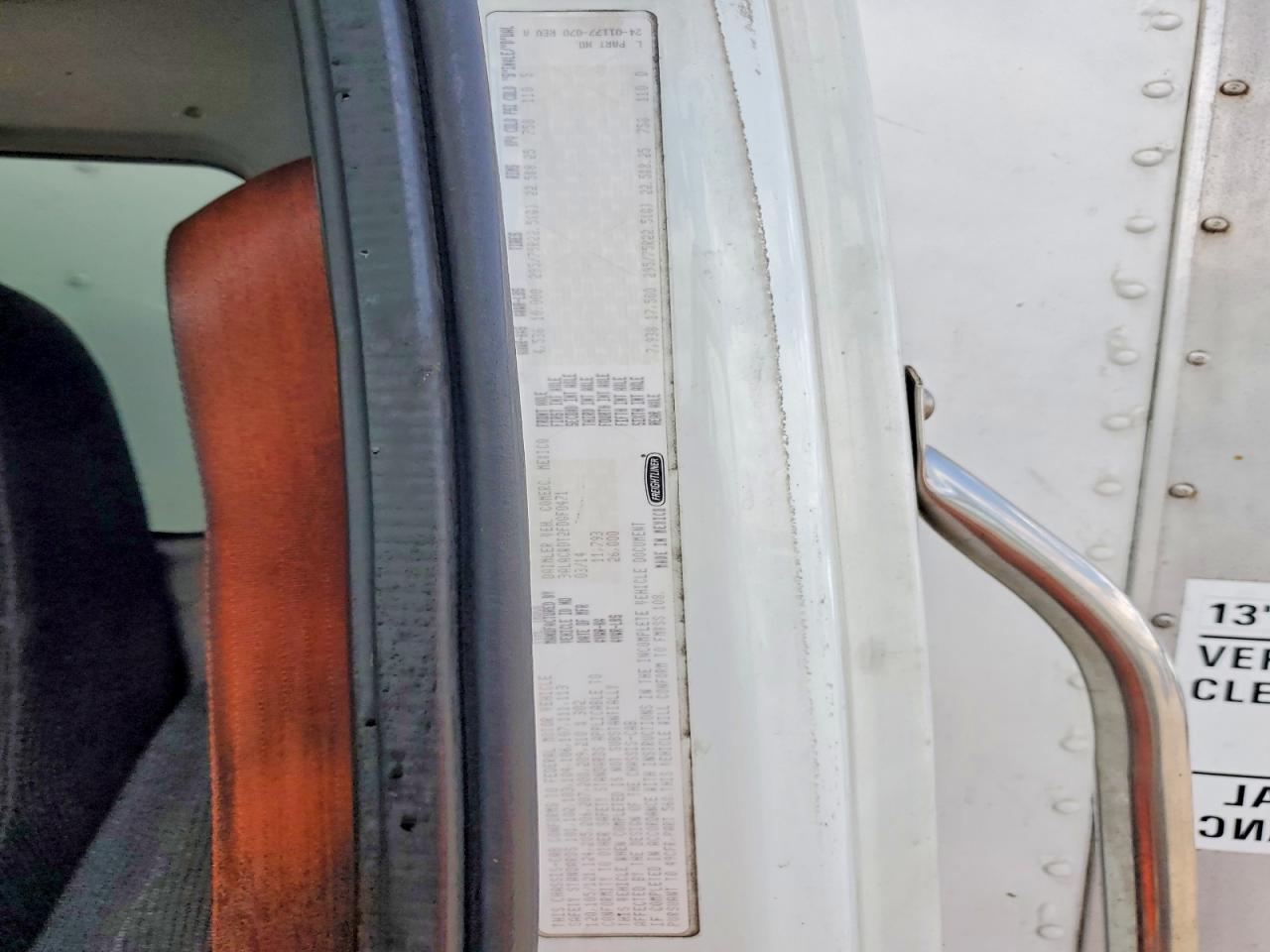 FREIGHTLINER M2 2015 — 14