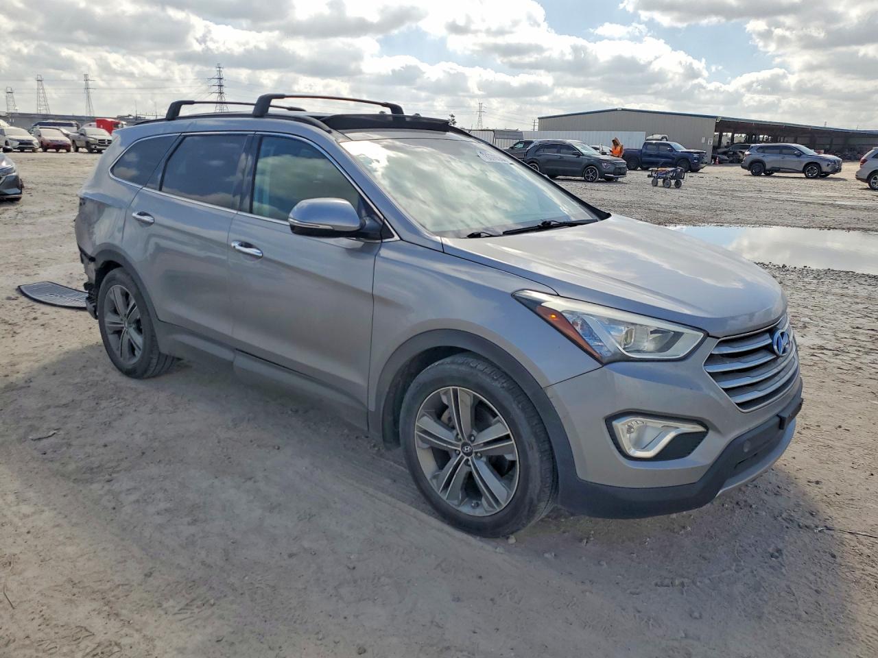 HYUNDAI SANTA FE 2015 — 5