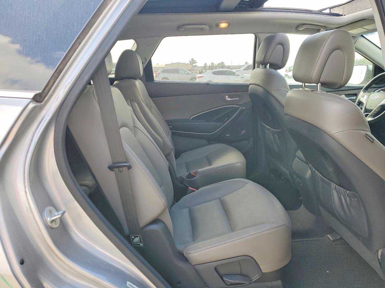 HYUNDAI SANTA FE 2015 — 12