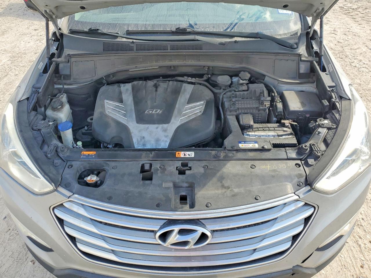 HYUNDAI SANTA FE 2015 — 13
