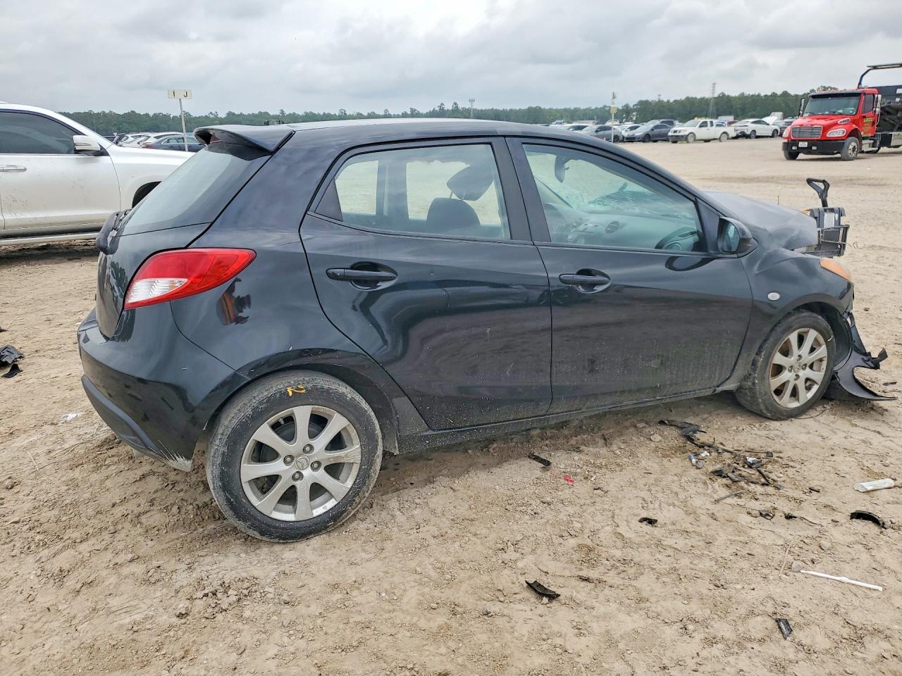 MAZDA MAZDA2 2012 — 4